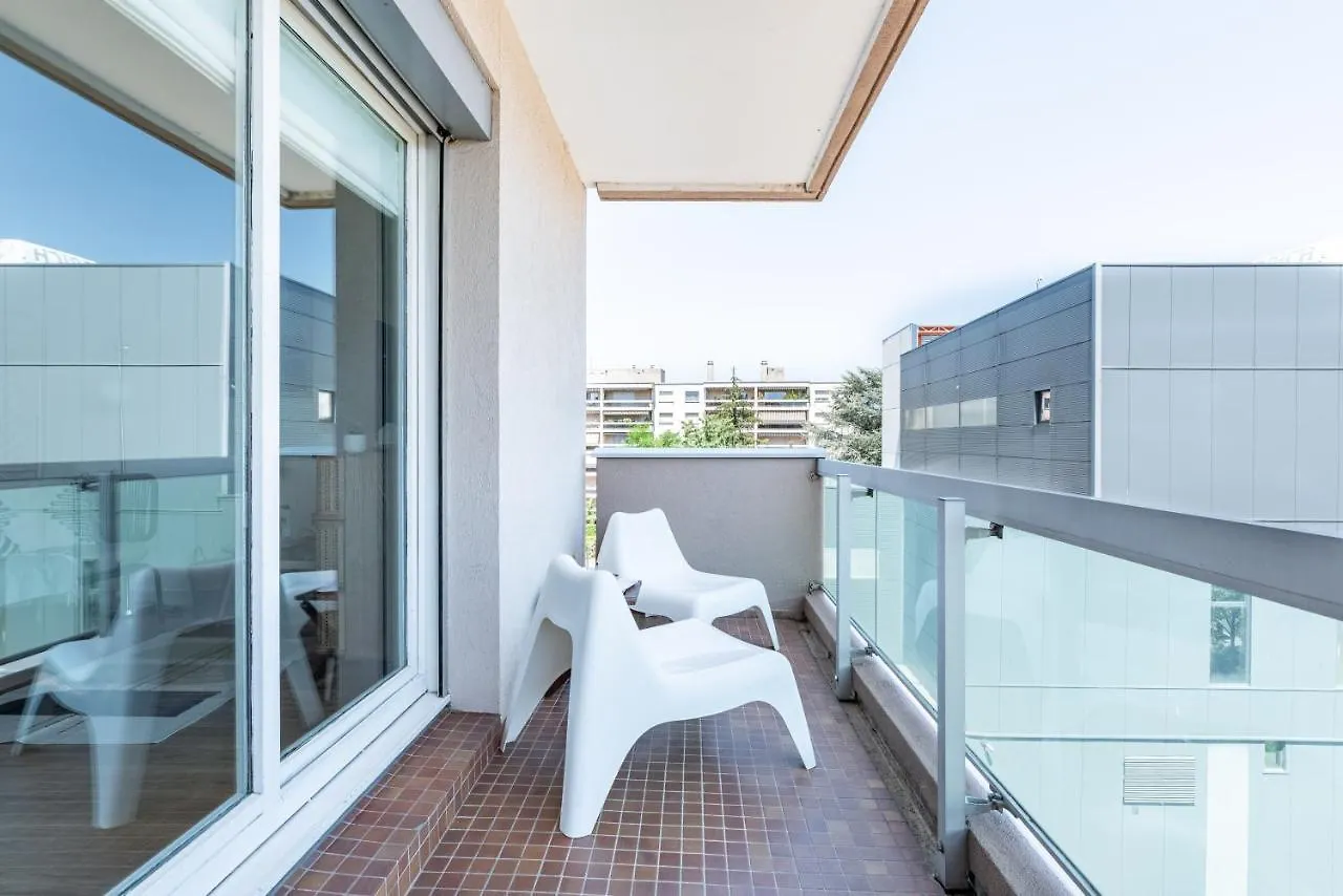 Le Nid Des Cedres - Magnifique Studio Terrasse Montplaisir Lyon Apartmán