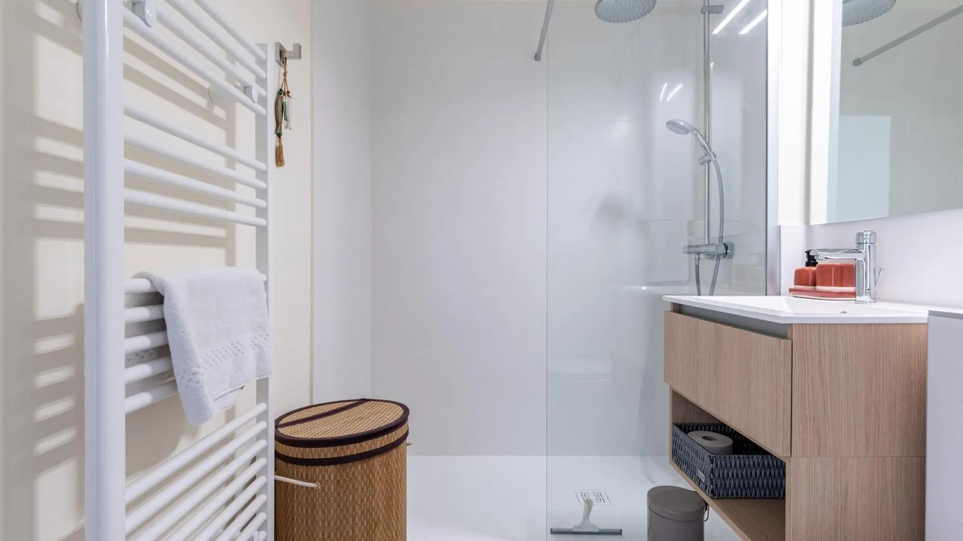 Apartmán Le Nid Des Cedres - Magnifique Studio Terrasse Montplaisir Lyon
