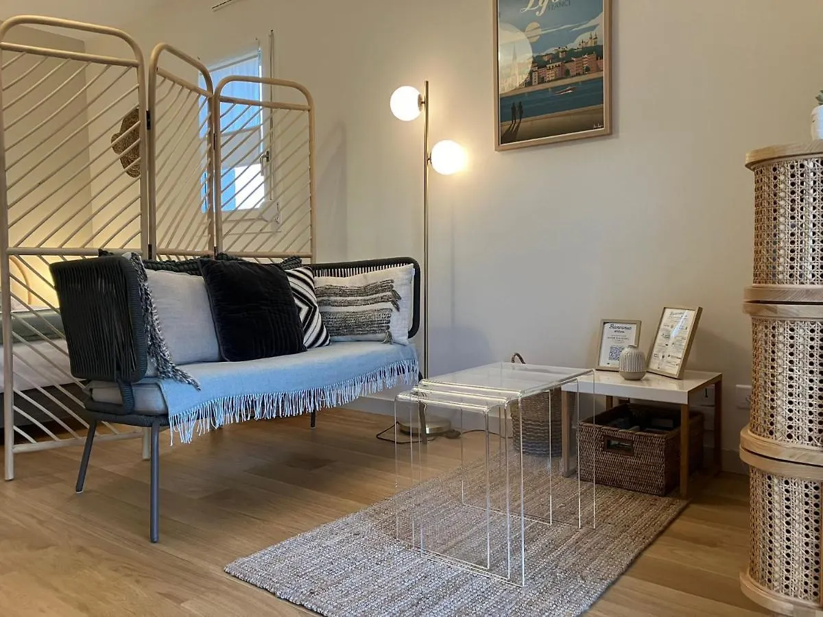 Le Nid Des Cedres - Magnifique Studio Terrasse Montplaisir Lyon